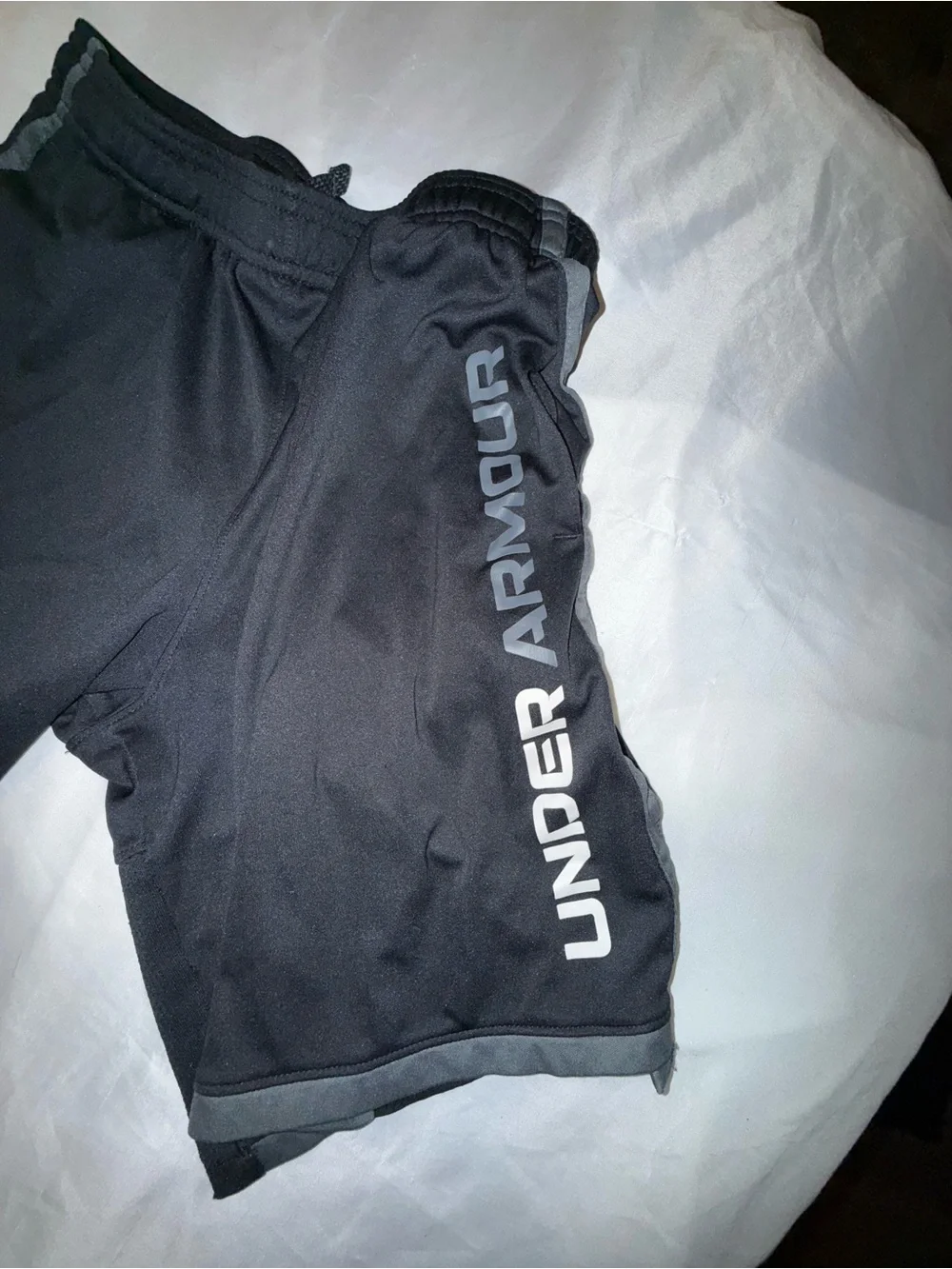Under Armour Youth Large  Performance Shorts